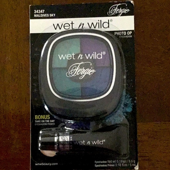 Wet n Wild Fergie photo op eyeshadow pallet and primer set- Brand new - Picture 1 of 8